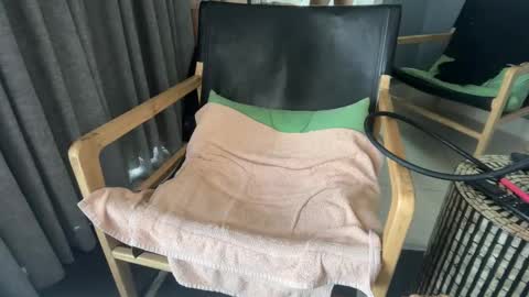 Snapshot of dmitirdarko chatting on February 26, 2026, 8:24 am Dmitri online show from February 26, 2026, 8:24 am