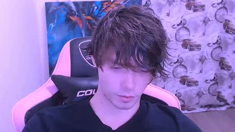 Snapshot of dmitryromanov chatting on November 28, 2025, 3:53 am Dead A online show from November 28, 2025, 3:53 am