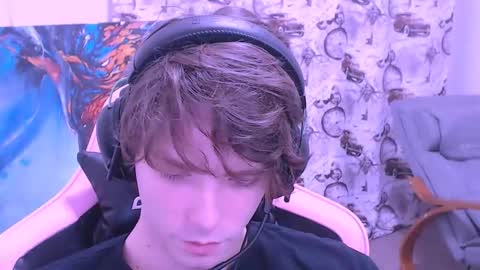 Snapshot of dmitryromanov chatting on December 4, 2025, 5:28 am Dead A online show from December 4, 2025, 5:28 am