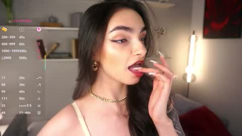 Snapshot of do_you_luv_me chatting on September 24, 2025, 4:27 am Kristian online show from September 24, 2025, 4:27 am