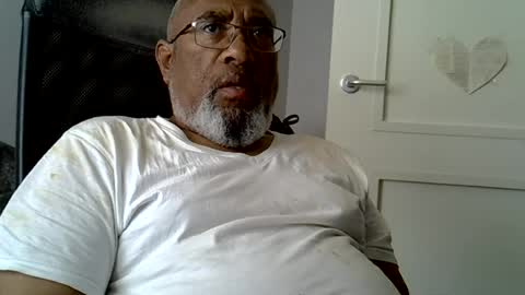 dofrank969 online show from June 14, 2026, 1:24 pm