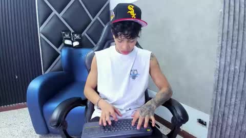 Snapshot of dogan_renz0 chatting on February 11, 2026, 7:19 pm Dogan online show from February 11, 2026, 7:19 pm