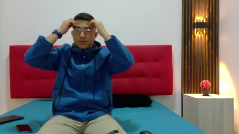 Snapshot of dogerman_01 chatting on June 1, 2026, 11:34 am 01 online show from June 1, 2026, 11:34 am