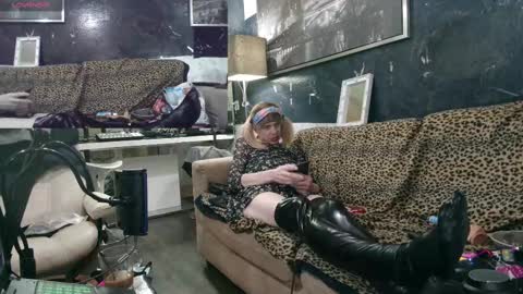 Snapshot of doggyray44 chatting on February 22, 2025, 2:39 am naughty ruby online show from February 22, 2025, 2:39 am