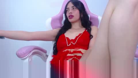 Dolce online show from March 3, 2025, 4:56 pm