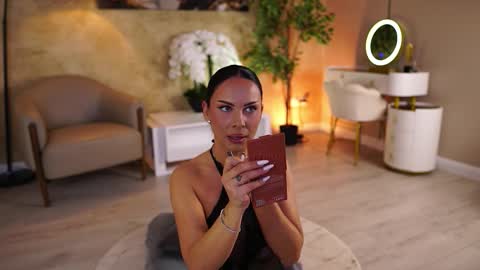 Snapshot of dolce_tentacion chatting on October 2, 2025, 9:27 am Monica online show from October 2, 2025, 9:27 am