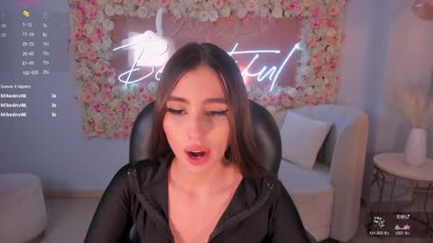 Snapshot of dolcieelliot chatting on January 7, 2025, 5:42 pm Dolcie online show from January 7, 2025, 5:42 pm