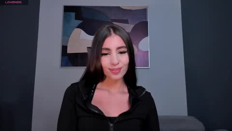 Snapshot of dolcieelliot chatting on February 13, 2025, 11:37 pm Dolcie online show from February 13, 2025, 11:37 pm