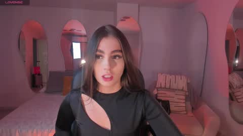 Snapshot of dolcieelliot chatting on February 18, 2025, 12:17 pm Dolcie online show from February 18, 2025, 12:17 pm