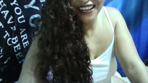 Snapshot of doll78latin chatting on January 20, 2025, 7:58 am doll78latin online show from January 20, 2025, 7:58 am