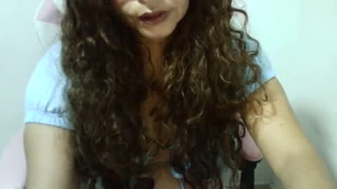 Snapshot of doll78latin chatting on February 25, 2025, 4:46 am doll78latin online show from February 25, 2025, 4:46 am