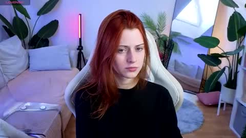 Your doll Lesli online show from November 8, 2025, 10:04 am