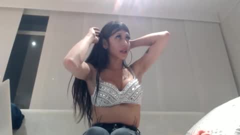 Catherine XXX online show from May 27, 2026, 2:52 am