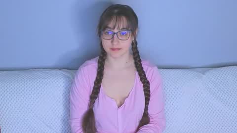 Snapshot of doll_tessa chatting on March 9, 2026, 3:05 pm Tessa online show from March 9, 2026, 3:05 pm