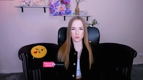 Snapshot of doll_vey chatting on February 25, 2025, 4:42 pm doll_vey online show from February 25, 2025, 4:42 pm