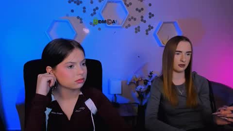 Snapshot of doll_vey chatting on November 24, 2025, 7:57 pm doll_vey online show from November 24, 2025, 7:57 pm