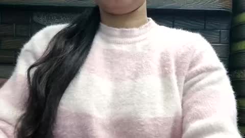 dollmeenu online show from November 19, 2025, 8:25 am