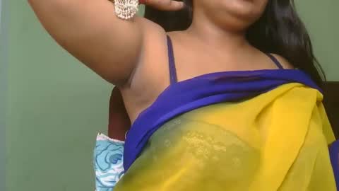 dolly_2 online show from May 4, 2026, 3:57 am