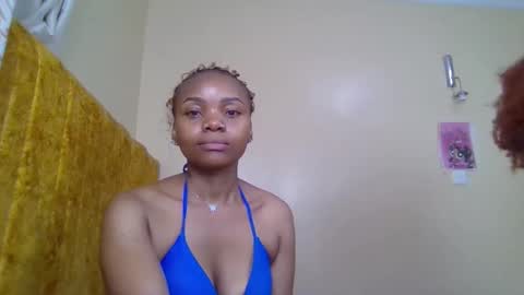 Snapshot of dolly_bby chatting on April 15, 2026, 6:09 am Dolly online show from April 15, 2026, 6:09 am