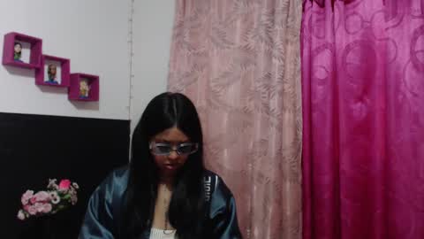 Snapshot of dolly_ran_ chatting on October 7, 2025, 3:14 am Loli online show from October 7, 2025, 3:14 am