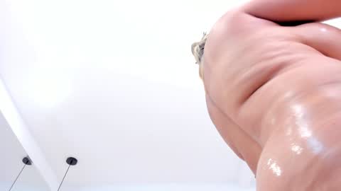 Snapshot of dolly_walker chatting on January 31, 2025, 8:01 am dolly walker online show from January 31, 2025, 8:01 am