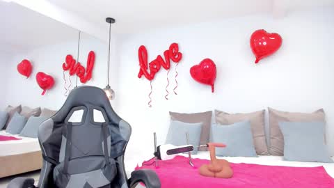 Snapshot of dolly_walker chatting on February 17, 2025, 5:47 am dolly walker online show from February 17, 2025, 5:47 am