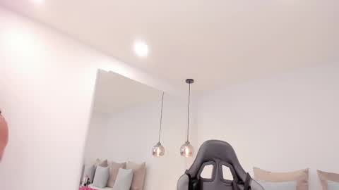 Snapshot of dolly_walker chatting on February 25, 2025, 5:19 am dolly walker online show from February 25, 2025, 5:19 am