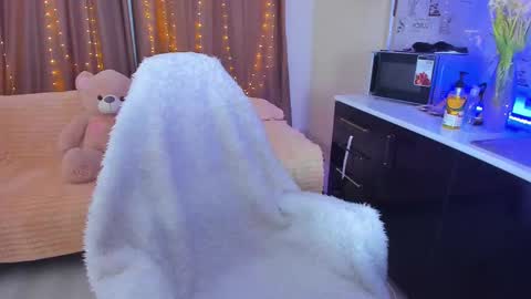 Dollya online show from March 7, 2025, 8:56 am