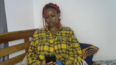 Cushey online show from October 7, 2025, 2:09 am