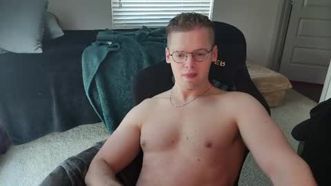 doloresman online show from June 19, 2026, 10:02 pm