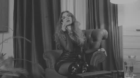 Dolores Sage online show from August 9, 2026, 11:42 pm