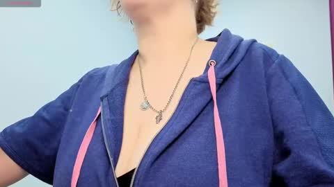 Snapshot of doloressea chatting on February 22, 2026, 4:57 am DoloresSea online show from February 22, 2026, 4:57 am