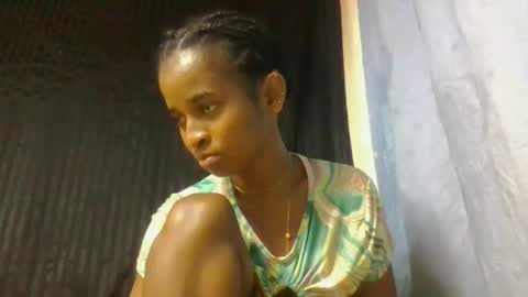 doloresslu online show from February 12, 2026, 6:52 am