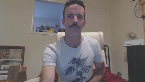 Snapshot of dombolio chatting on November 12, 2025, 11:43 am Dombol online show from November 12, 2025, 11:43 am