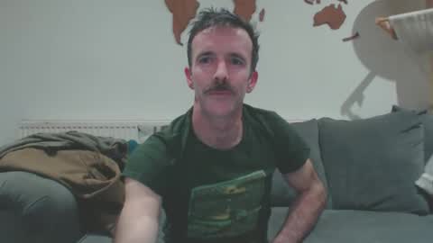 Snapshot of dombolio chatting on February 28, 2026, 6:42 pm Dombol online show from February 28, 2026, 6:42 pm