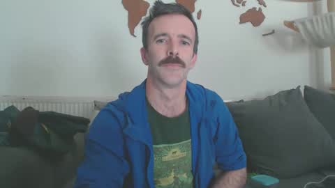 Snapshot of dombolio chatting on March 14, 2026, 4:01 pm Dombol online show from March 14, 2026, 4:01 pm