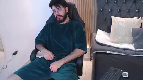 domboy  online show from May 26, 2026, 8:49 pm