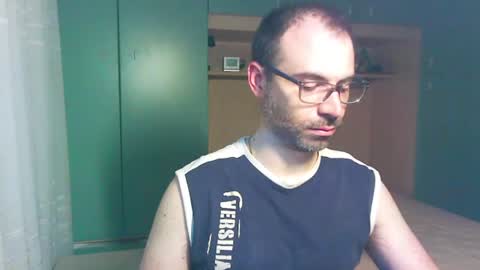 Snapshot of domco9 chatting on July 2, 2026, 12:11 pm domco9 online show from July 2, 2026, 12:11 pm
