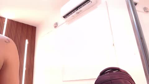 Snapshot of domenica_west chatting on February 12, 2026, 12:22 pm domenica online show from February 12, 2026, 12:22 pm