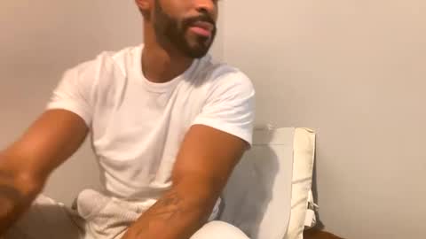 Snapshot of domidick7 chatting on December 25, 2024, 3:50 am Domi online show from December 25, 2024, 3:50 am