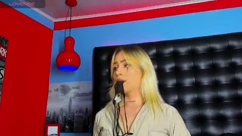 --- Diosa --- online show from May 27, 2026, 3:47 am
