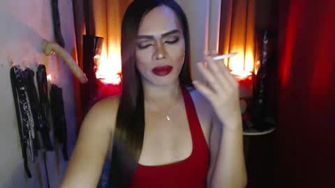Snapshot of dominantrix_diannaxxx chatting on January 9, 2026, 5:26 pm diana online show from January 9, 2026, 5:26 pm
