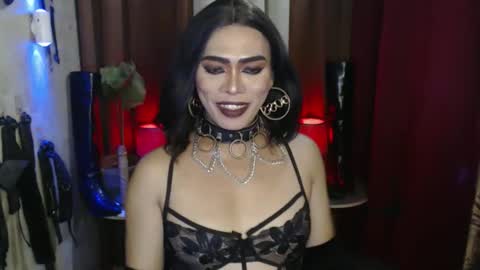 Snapshot of dominantrix_diannaxxx chatting on May 3, 2026, 6:41 am diana online show from May 3, 2026, 6:41 am