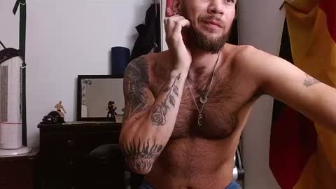 Logan - INDEPENDET MODEL online show from March 16, 2026, 12:53 pm