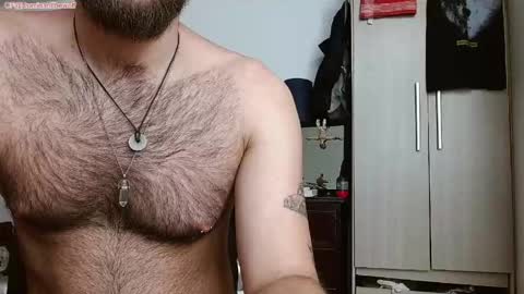Logan - INDEPENDET MODEL online show from May 18, 2026, 4:24 pm
