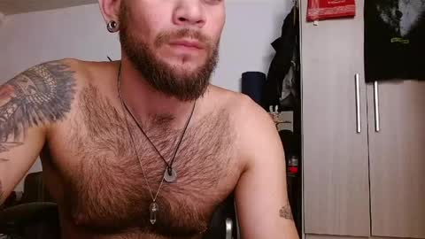 Logan - INDEPENDET MODEL online show from May 25, 2026, 7:42 pm
