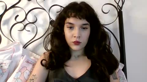 Snapshot of dominatrixkimmy chatting on February 22, 2026, 8:07 pm dominatrixkimmy online show from February 22, 2026, 8:07 pm