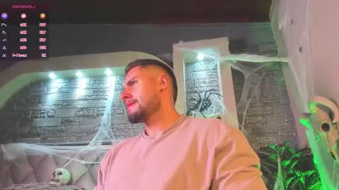 dominic de luca online show from October 19, 2025, 2:45 am