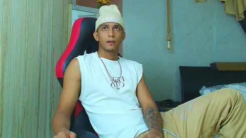 dominic_smith_ online show from June 8, 2026, 2:34 am