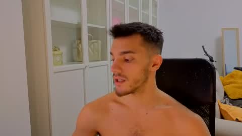 Snapshot of dominicvalente chatting on February 7, 2026, 6:11 pm dominicvalente online show from February 7, 2026, 6:11 pm